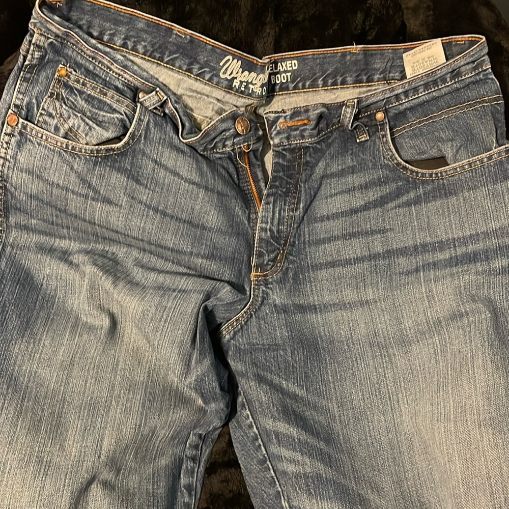 Wrangler Retro Boot cut jeans. Mens size 38x34
